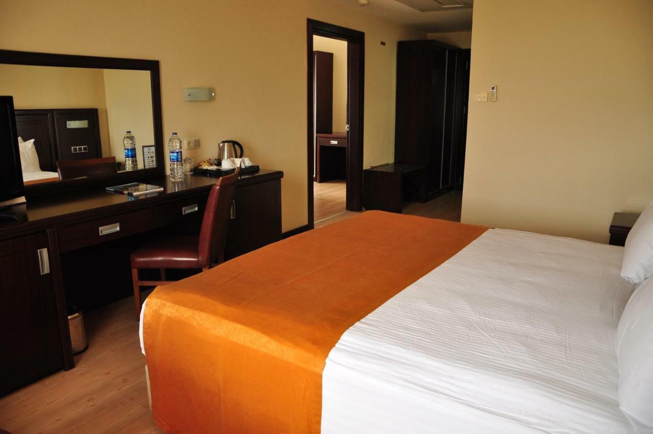 Eser Diamond Hotel Spa & Convention Center Istanbul Silivri Exterior foto